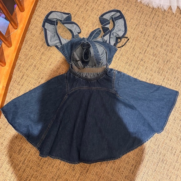 Self-portrait denim ruffle dress mini flirty open back with bow size 4 feminine - Picture 9 of 11